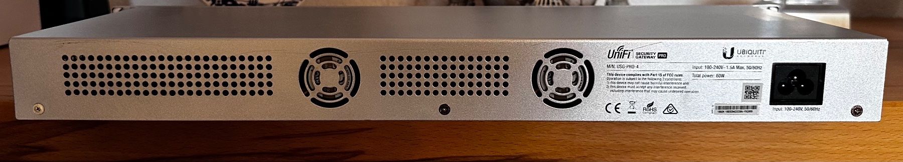 Pare-feu: Ubiquiti UniFi Security Gateway Pro USG-PRO-4 19" – D'occasion à Möhlin par Anncha 1