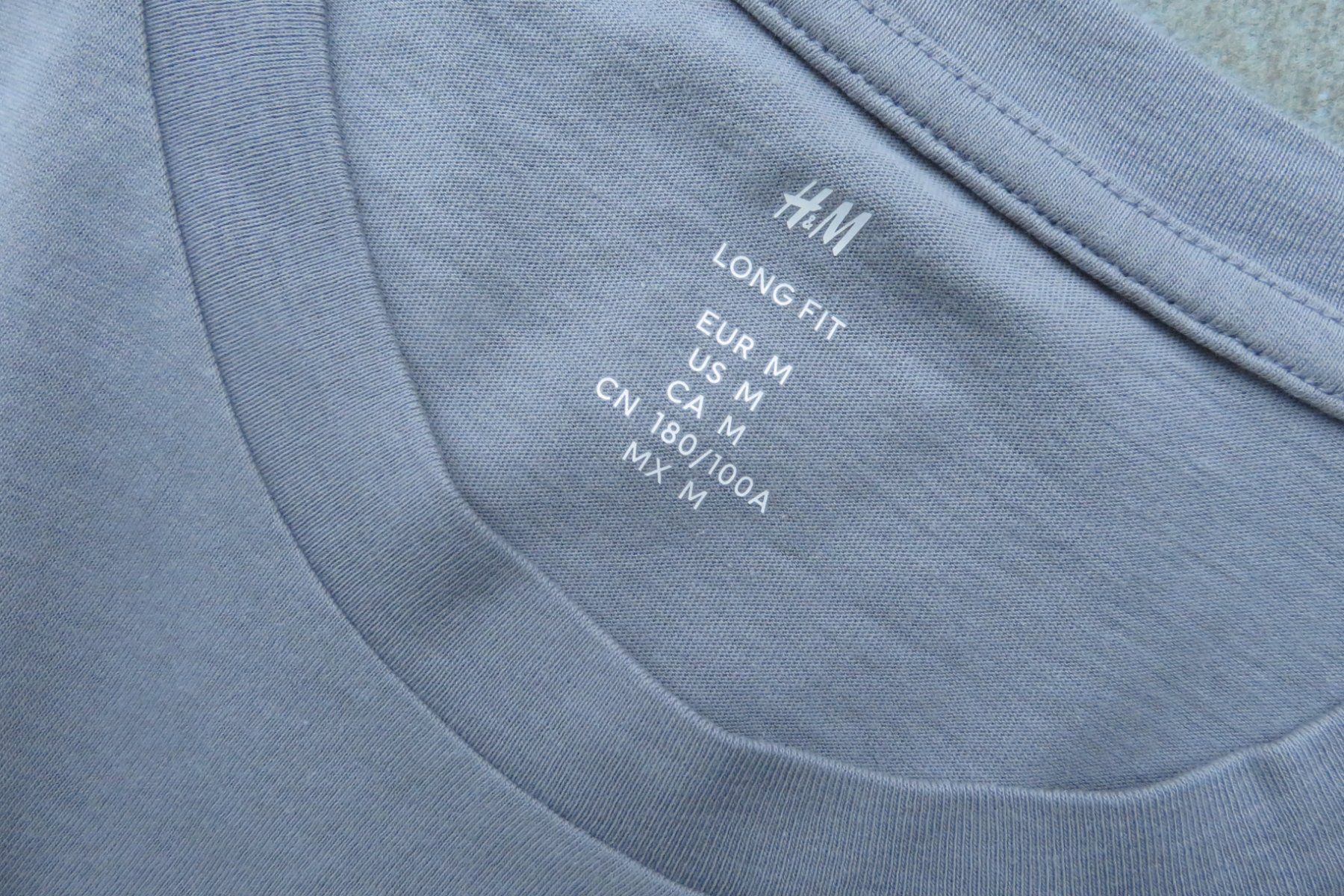 H&M T-shirt: T-Shirt H&M LONG FIT Grösse M – Nuovo (secondo la descrizione) da Wil ZH venduto da Tamagy 1