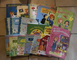 Diverse Malbücher und Lernhefter
