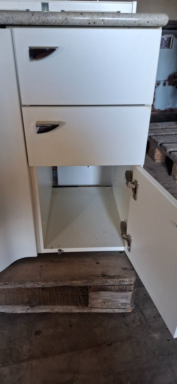 Spülbecken & Waschbecken: Lavabo mit Spiegelschaft – Gebraucht aus Reichenbach i. K. von Wskorpion 5