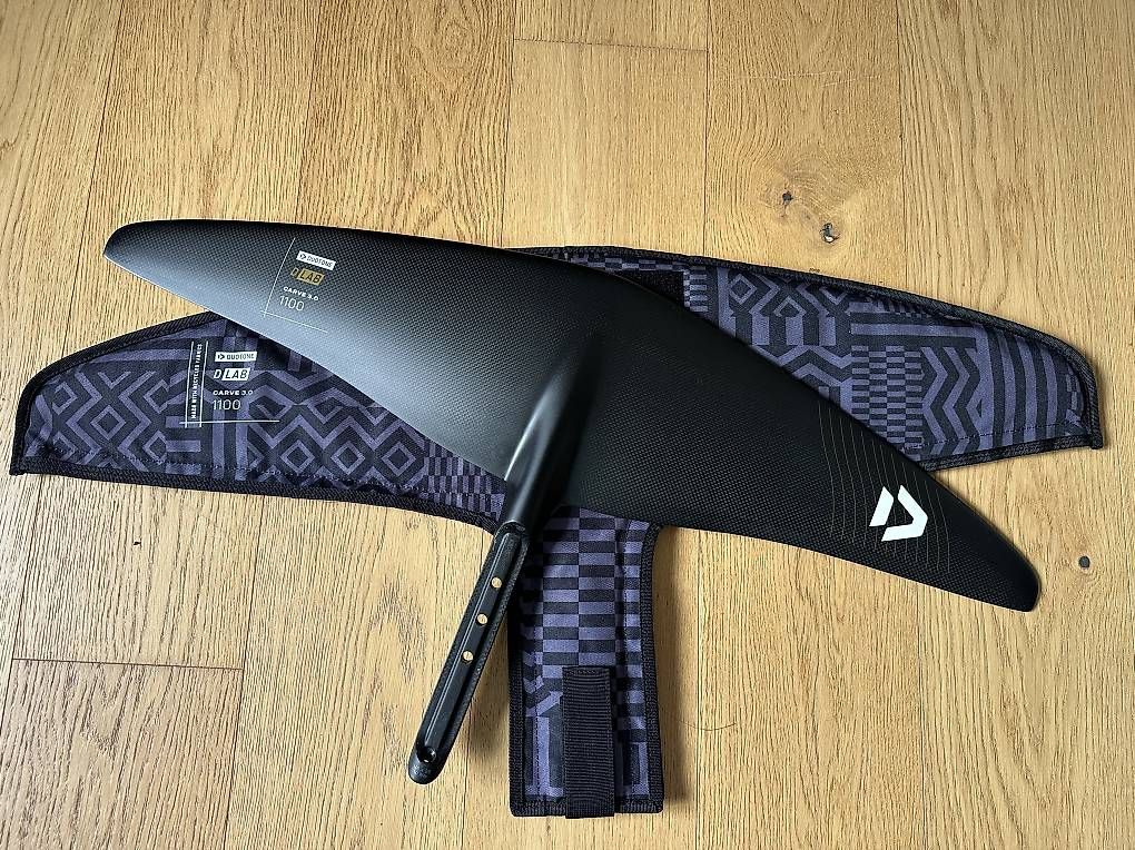 Duotone Tavole da surf e di nuoto: Duotone Carve 3.0 D/LAB 1100 Frontwing – Nuovo (secondo la descrizione) da Reinach AG venduto da Onboard2 2