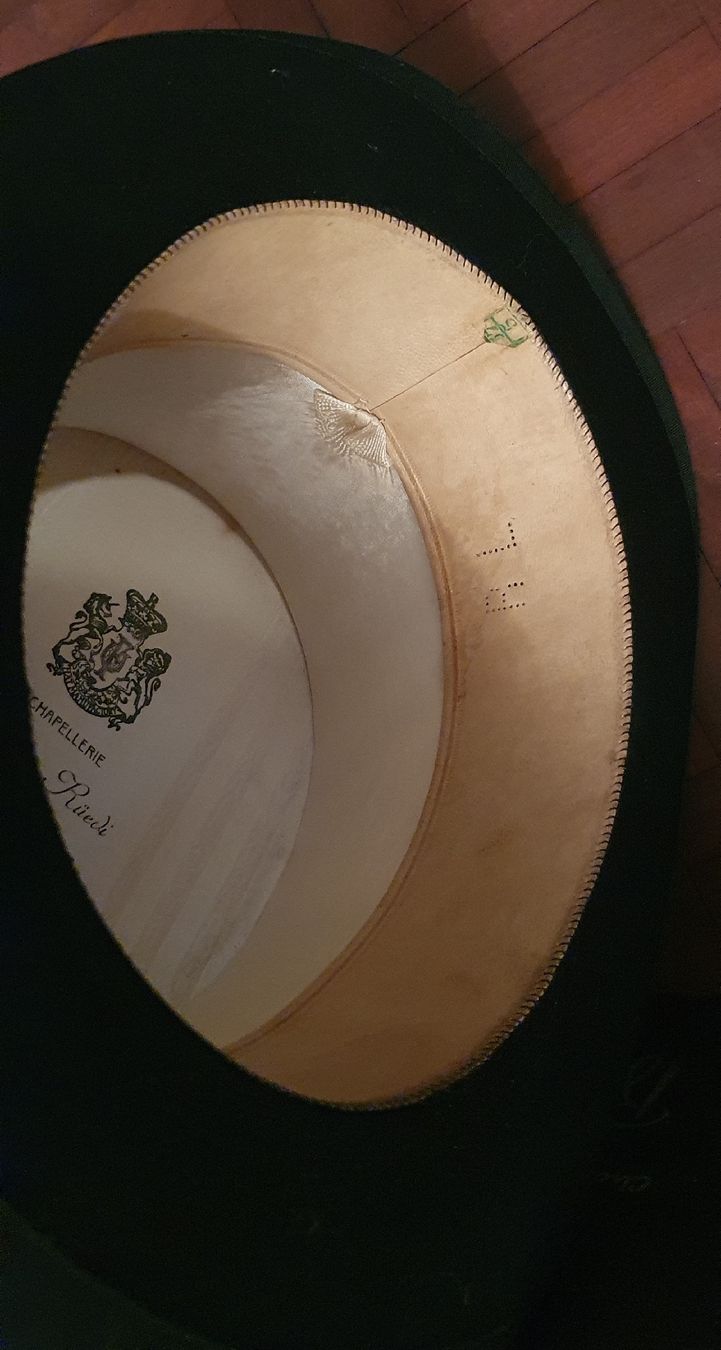 Copricapi, berretti & cappellini: Zylinder "Blum-Rüedi" Schaffhausen, mit Hutkarton – Usato da Kreuzlingen venduto da Rschweiz1 6