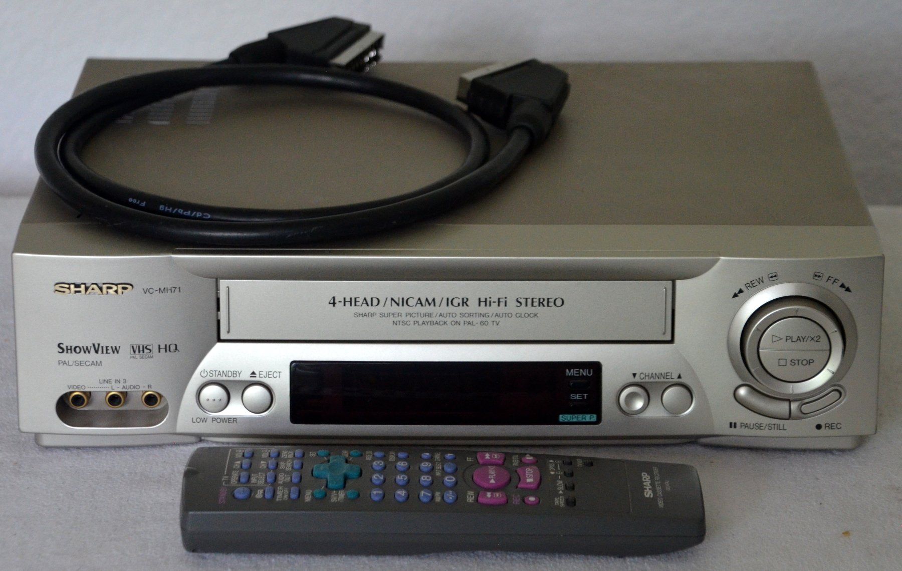 Sharp Registratori: Videorecorder VHS Sharp VC-MH718VM  magnétoscope – Usato da Collonges venduto da arashee