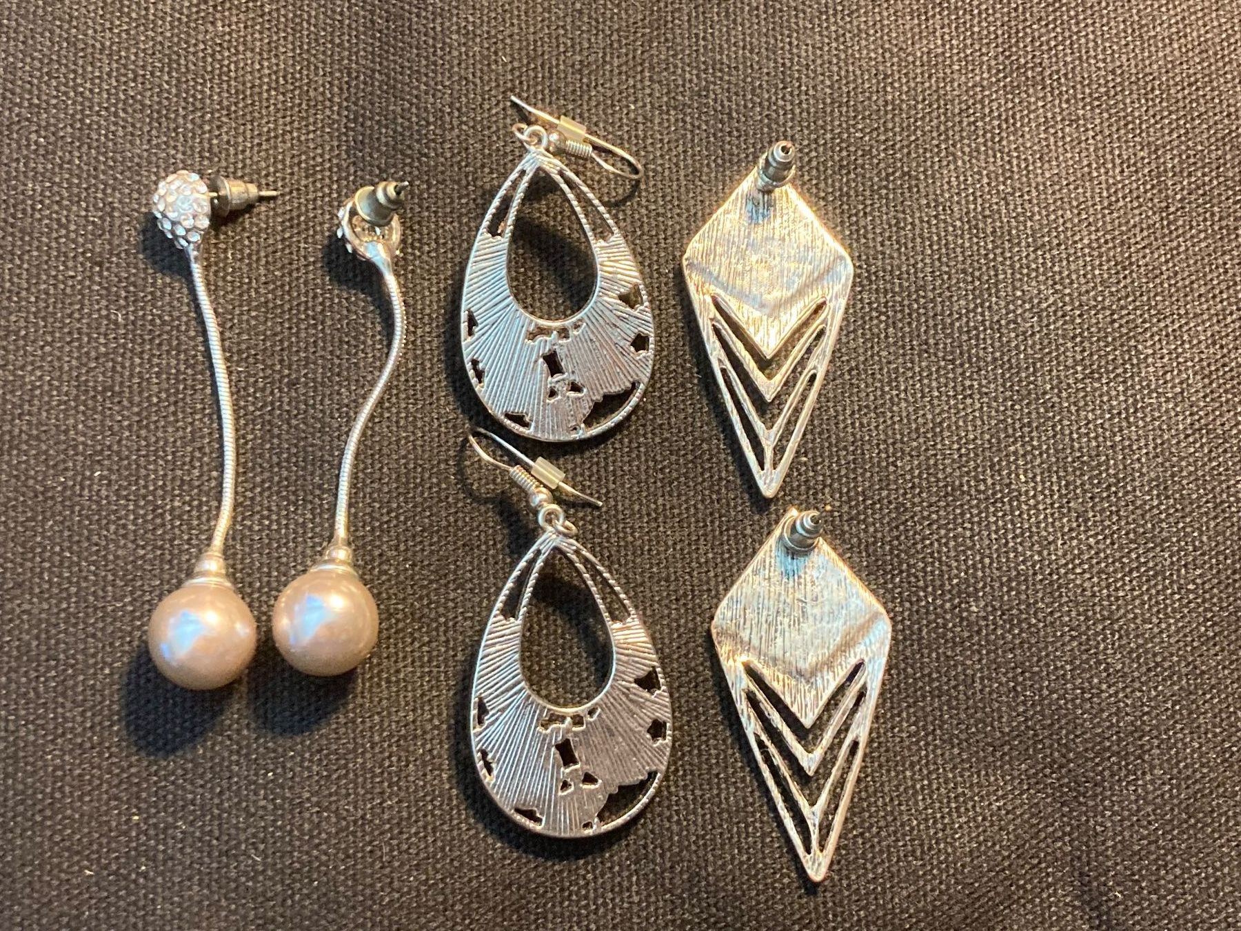 Ohrringe & -stecker: 6 Ohrhänger dh. 2+2+2 Modeschmuck – Neu (gemäss Beschreibung) aus Frauenfeld von Koffer12 1