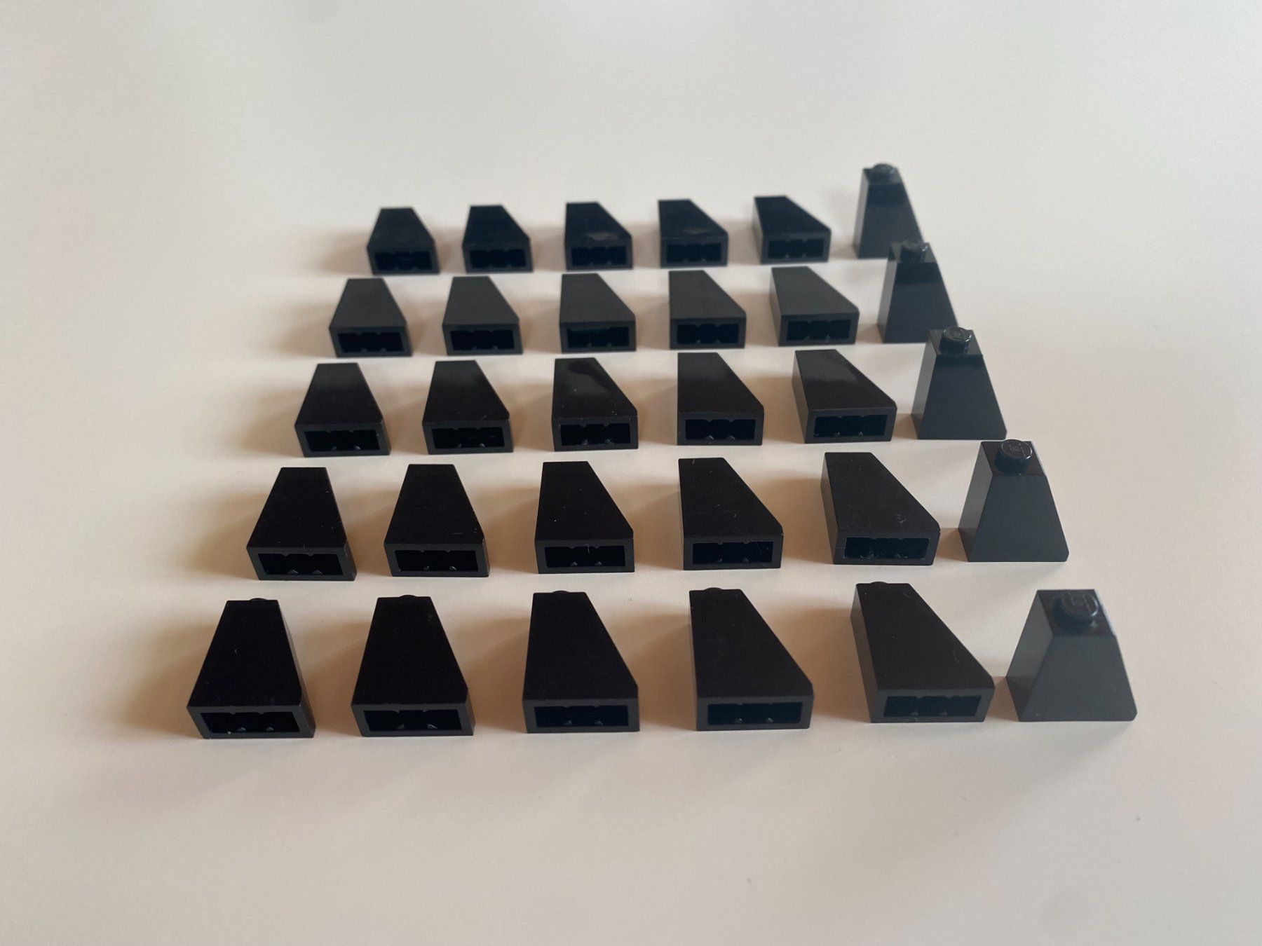 Lego Giocattoli: LEGO - SCHWARZE - SCHRÄG - STEINE – Usato da Gelterkinden venduto da ajdt4