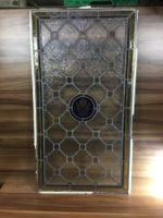 Antikes Jugendstil Fenster mit Blume Rose Bleiverglast