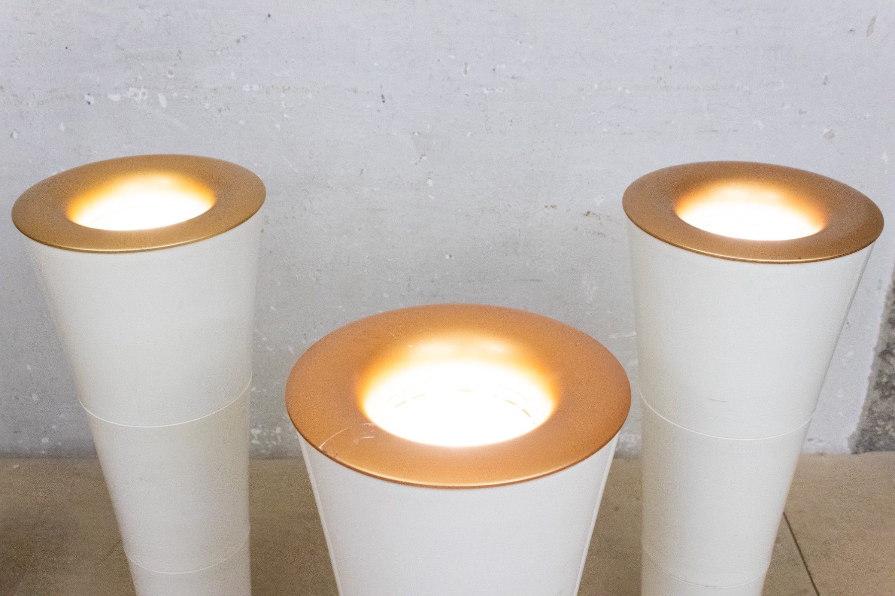 Ikea Lampade: Fackla / Postmoderne Bodenlampe von Ikea (Entwurf ca. 2000) – Usato da Zürich venduto da ZuercherBrockenhaus 9