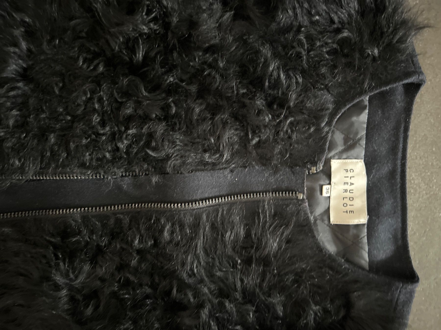 Claudie Pierlot Cappotti: Claudie Pierlot Mantel – Usato da zürich venduto da gettingridofstuff 1