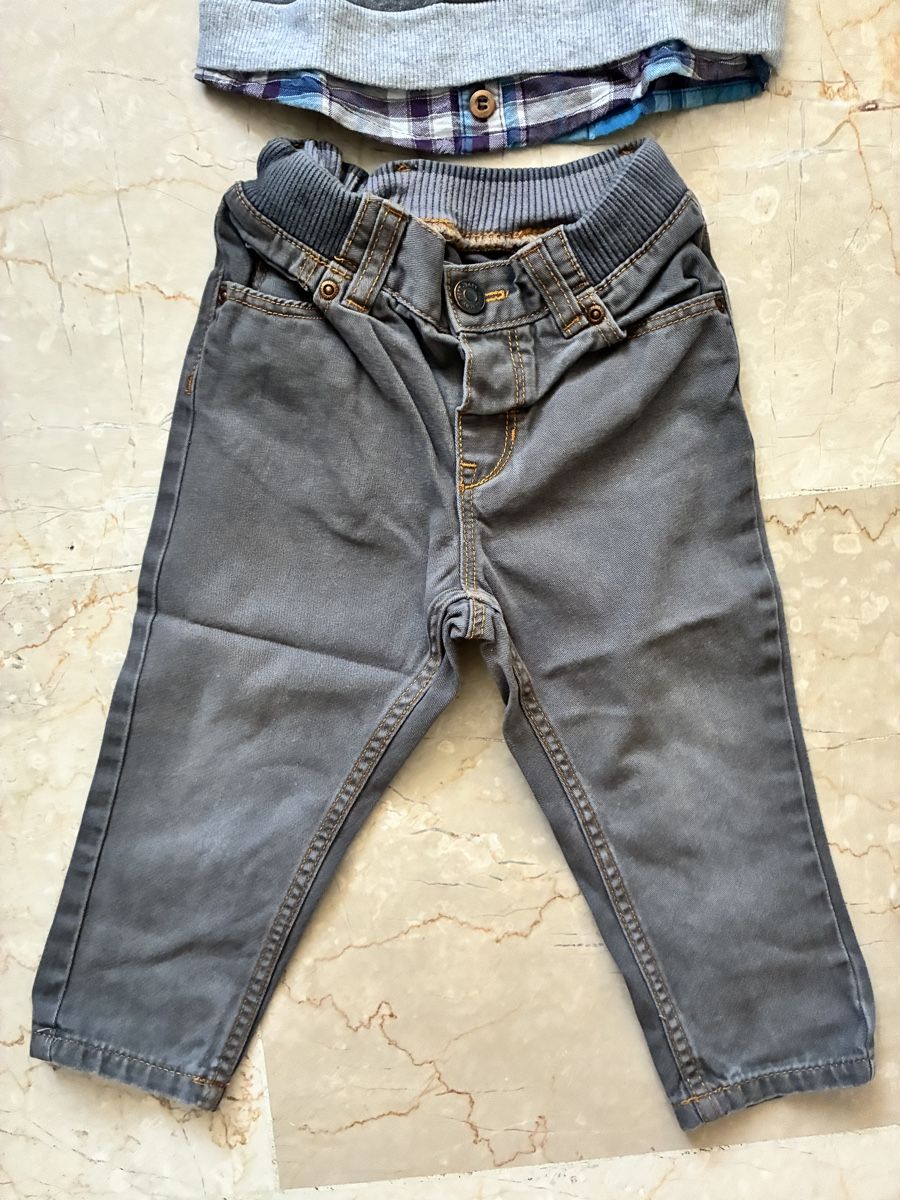 Pantaloni: Hose und Pulli, Jungs, Grösse 80, gebraucht – Usato da Münchenstein venduto da Pricemaker100 1