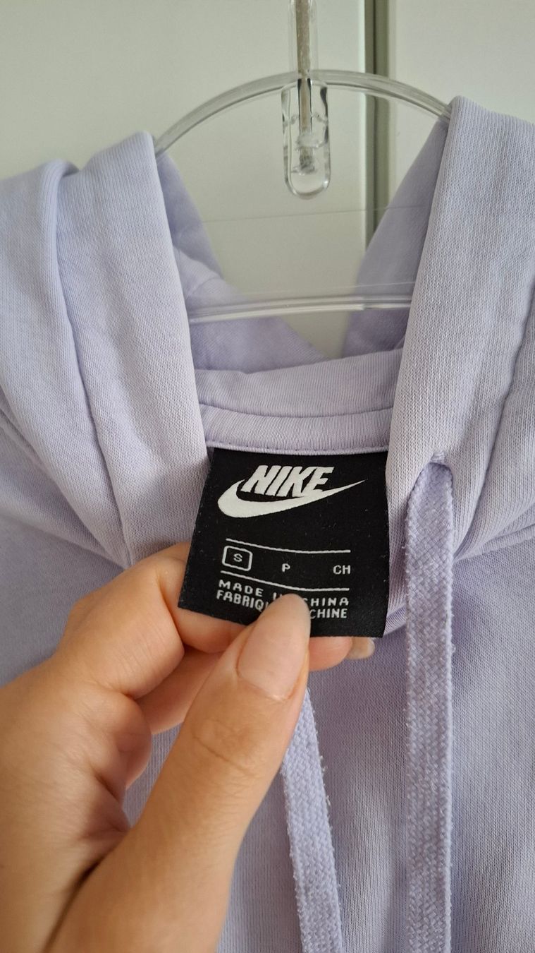 Nike Maglioni & Felpe: Nike Hoodie - Grösse S – Usato da Rickenbach b. Wil venduto da VeryLovelyThings 1