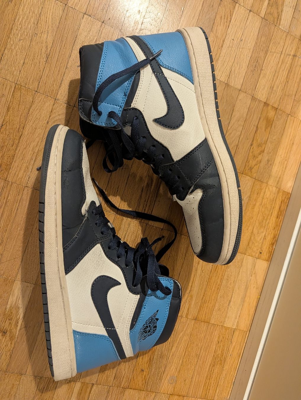 Scarpe da uomo: Nike Air Jordan 1  – Usato da brüttisellen venduto da Ivo.C 2