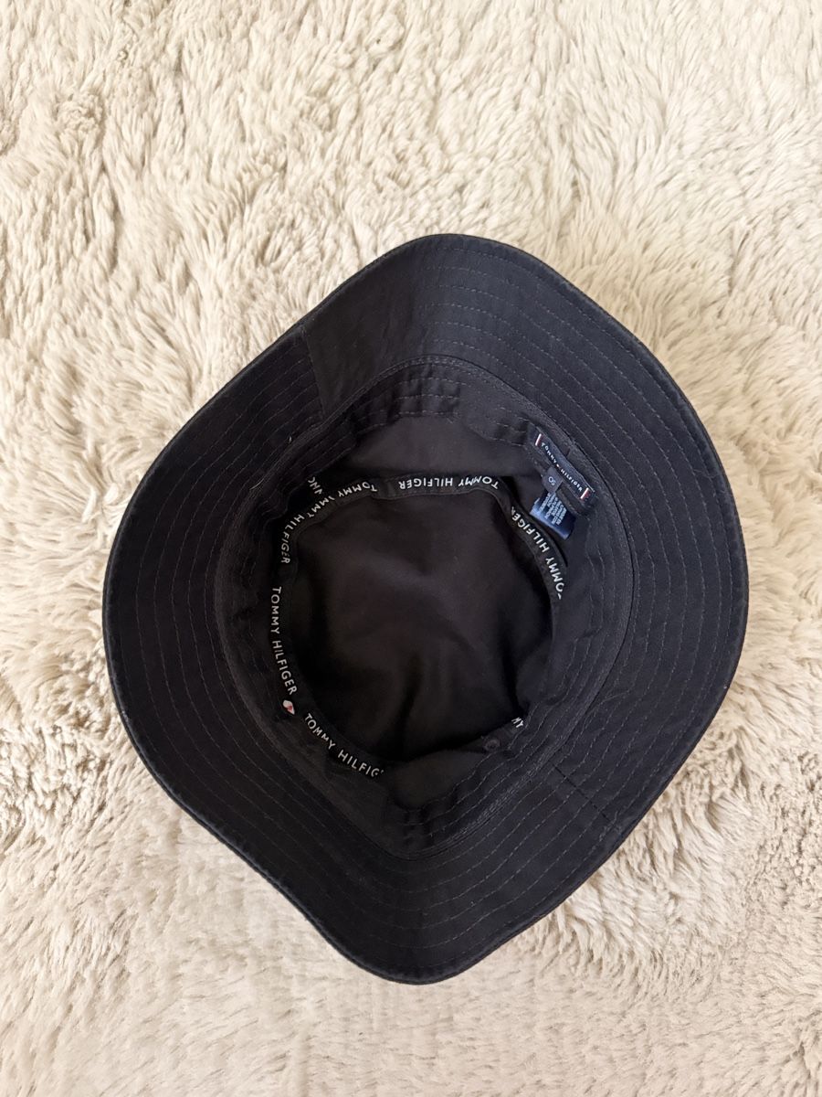 Tommy Hilfiger Copricapi, berretti & cappellini: Fischerhut Tommy Hilfiger – Usato da Haldenstein venduto da ana_b8c7 1
