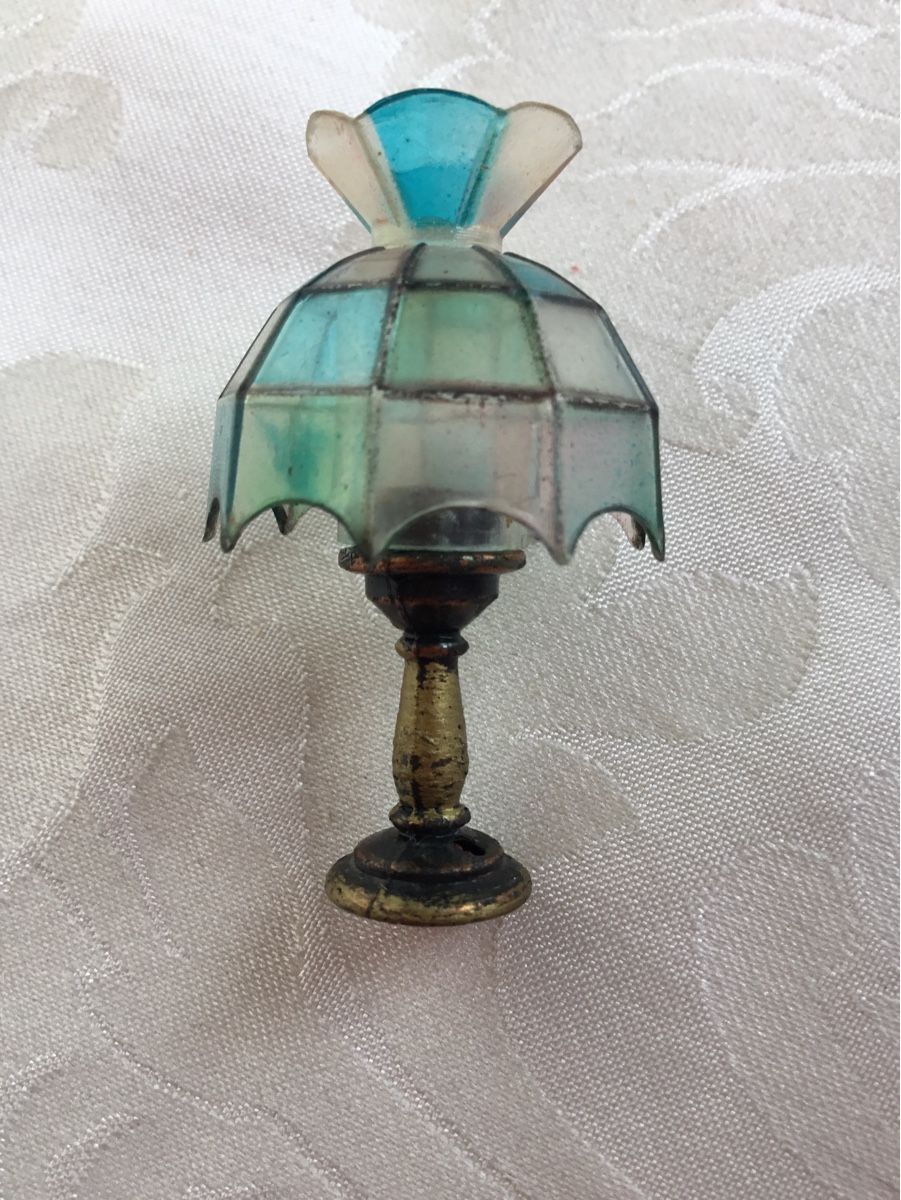 Case e mobili per bambole: Puppenstuben Lampe im Tiffany Stil – Usato da St. Gallen venduto da chamilla 2