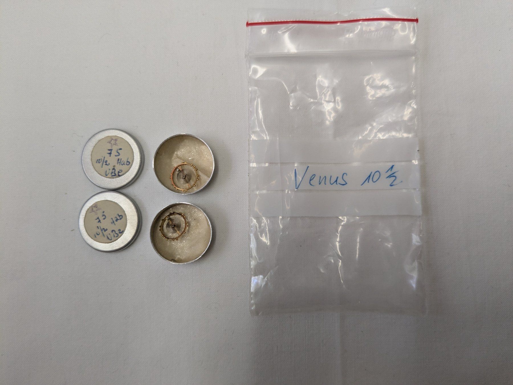 Venus Orologi: Venus Unruhen mit Flachspirale – Nuovo e nell'imballaggio originale da Weinfelden venduto da blaukreuz_brocki_TG 2