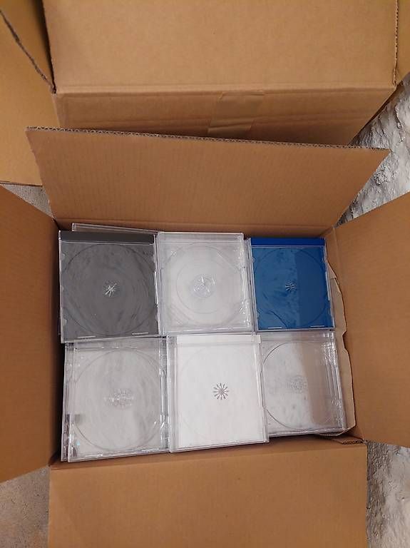 CD: Gratis leere CD Hüllen abzugeben – Usato da Muttenz venduto da Isi844 2