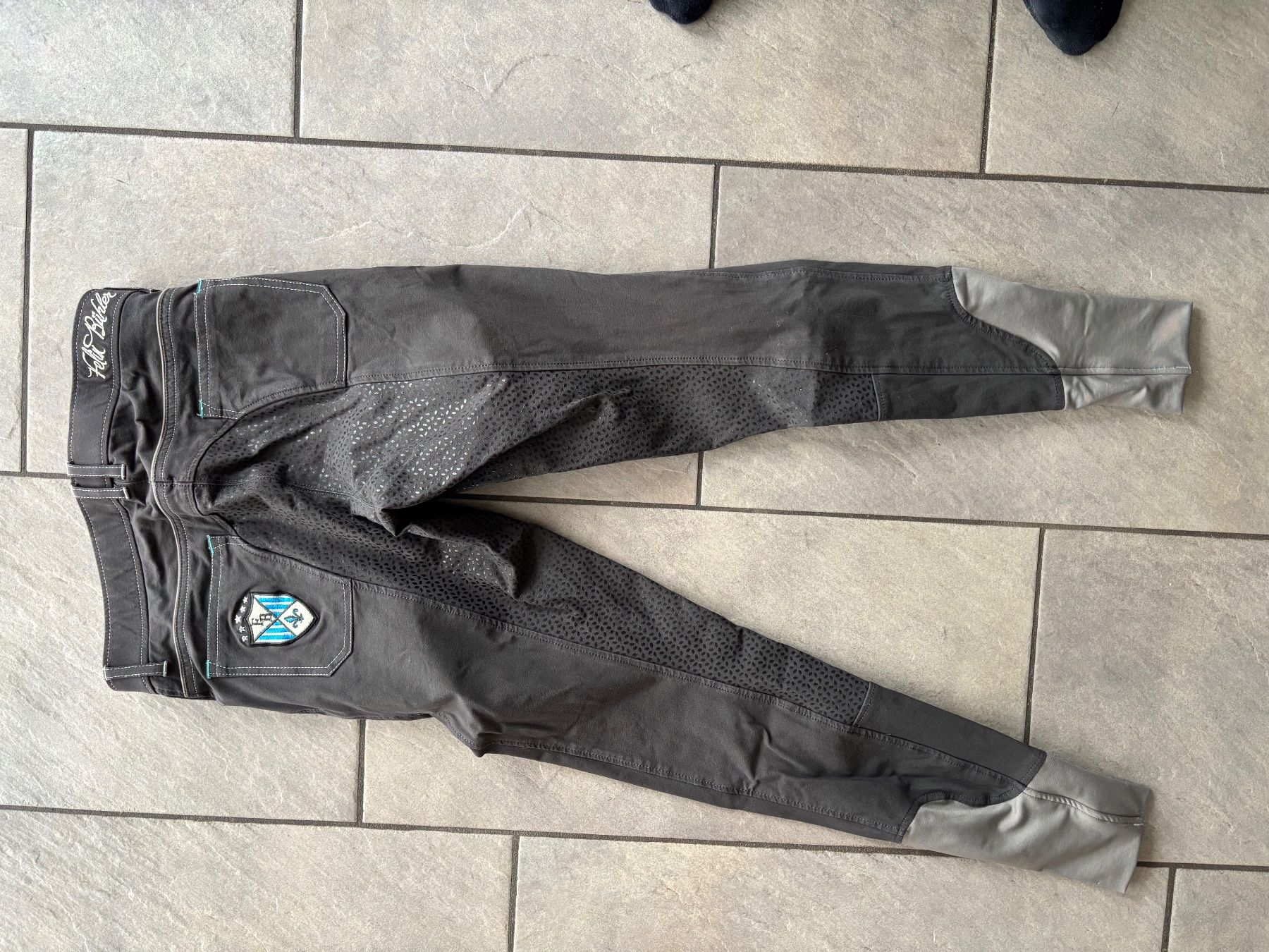 Felix Bühler Pantaloni: Reithose FB, Gr. 36 langes Bein – Usato da Sins venduto da sinserin 2