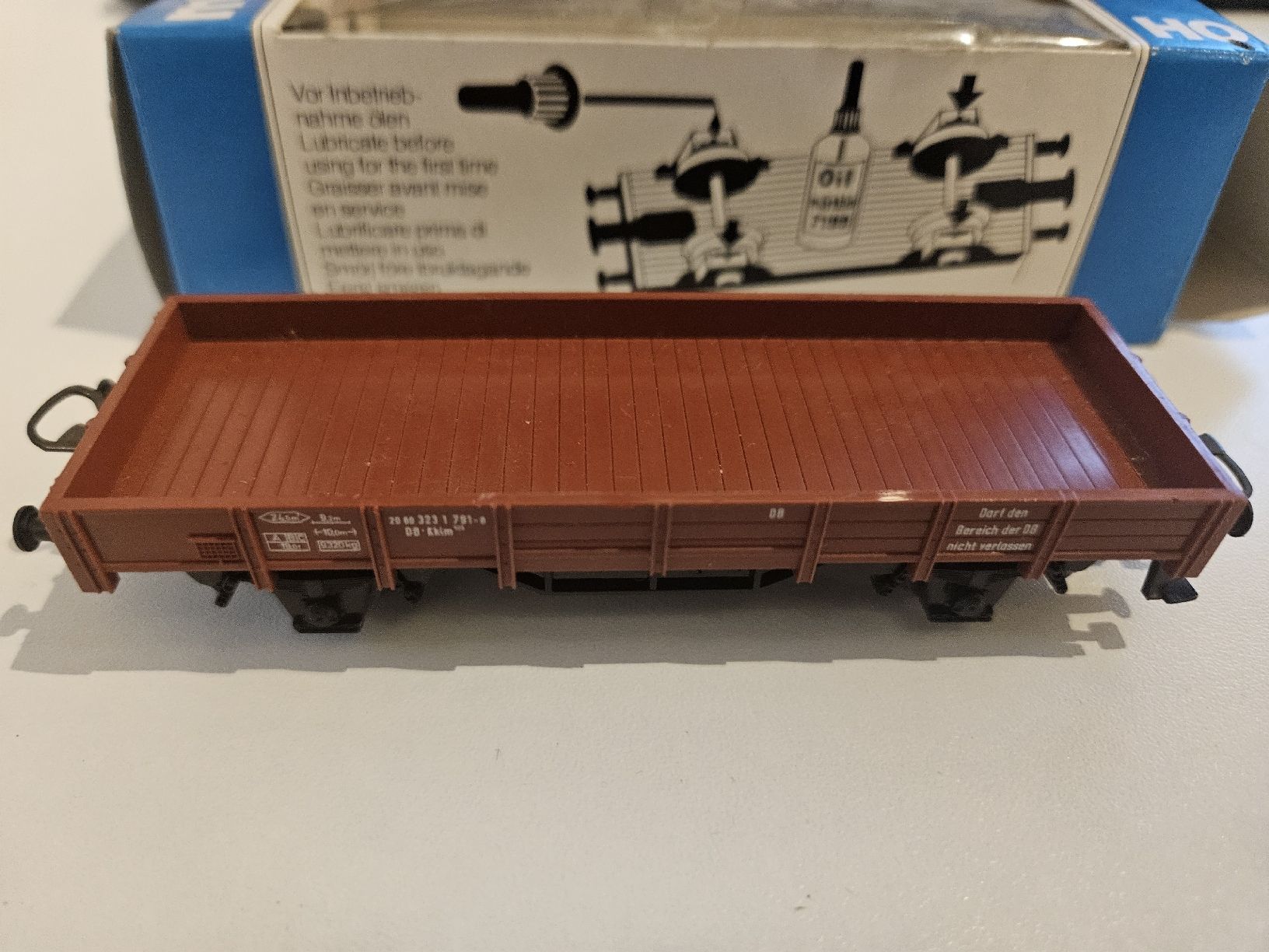 Märklin Modellini di ferrovie: Märklin HO Flachwagen mit Originalverpackung – Usato da Jonen venduto da Airspeed 1