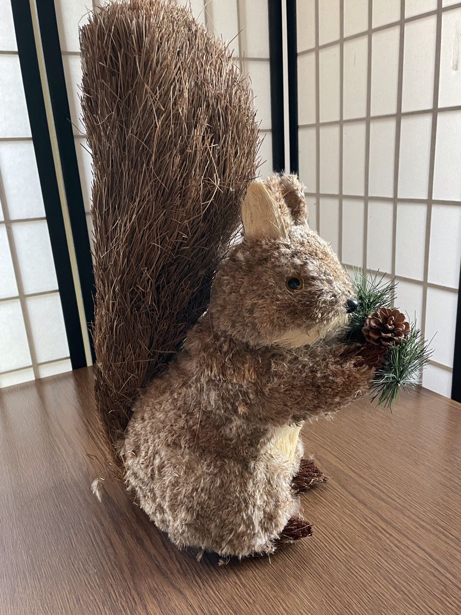 Tutte le decorazioni: Eichhörnchen aus Kunststoff – Usato da Wyssachen venduto da Hahe89