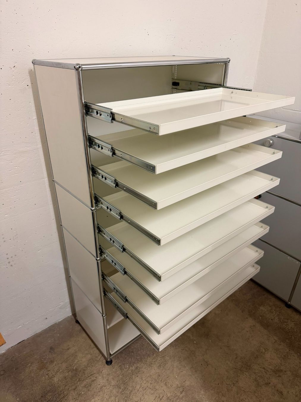 USM Scaffali: Original USM Haller Regal – Usato da Tann venduto da kristi8282 1