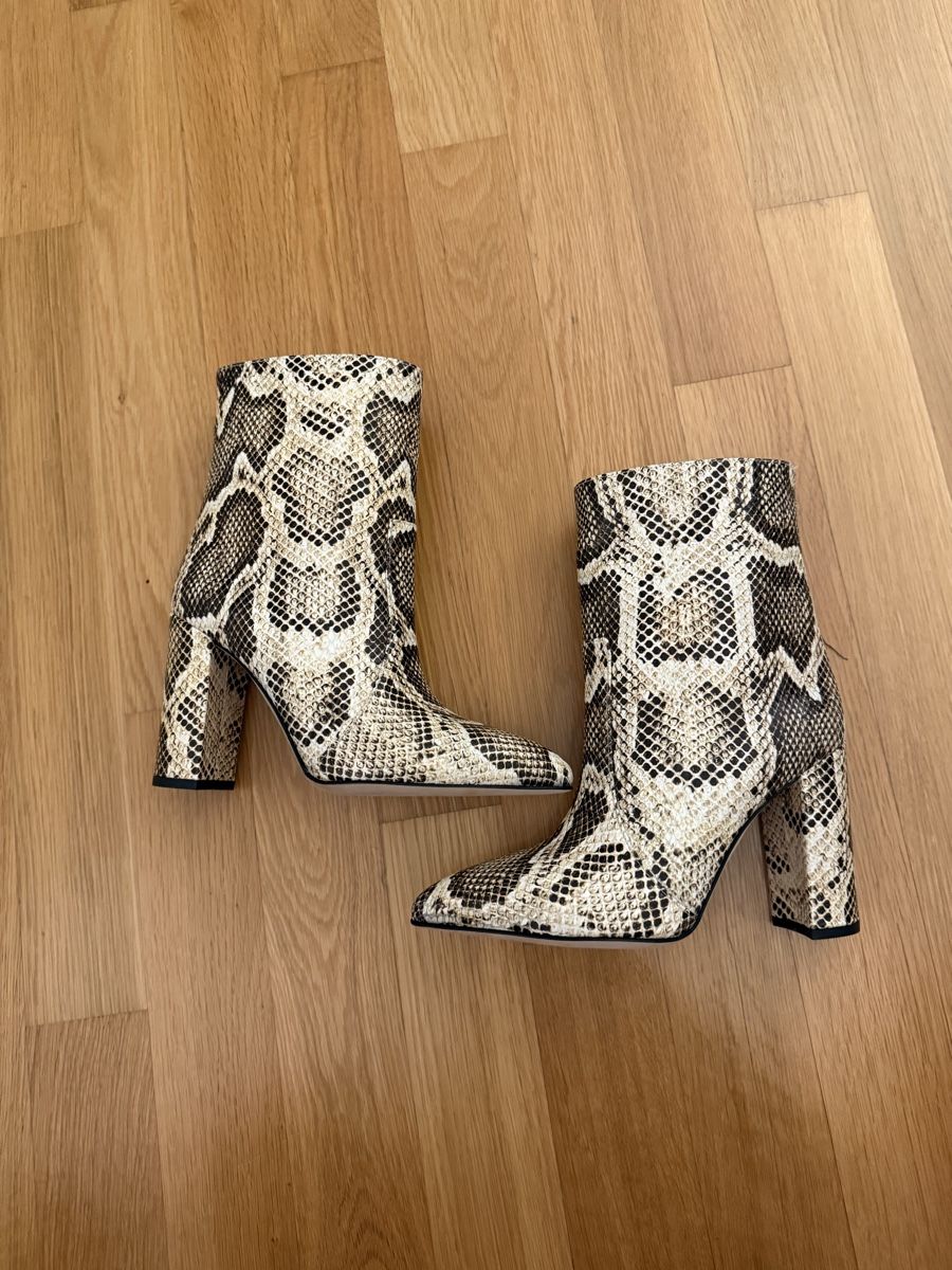 Scarpe da donna: Paris Texas Stiefeletten - Schlangenmuster - 36 – Nuovo e nell'imballaggio originale da Zug venduto da sschnide92
