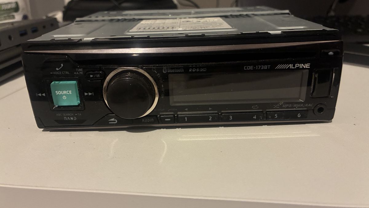 Alpine Radios: Autoradio Alpine CDE-173BT – Neu (gemäss Beschreibung) aus Schönenwerd von P.Zwackelmann