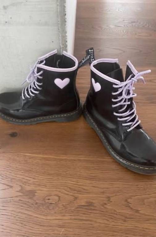 Damenschuhe: Dr Martens – Gebraucht aus Oftringen von Kretamall