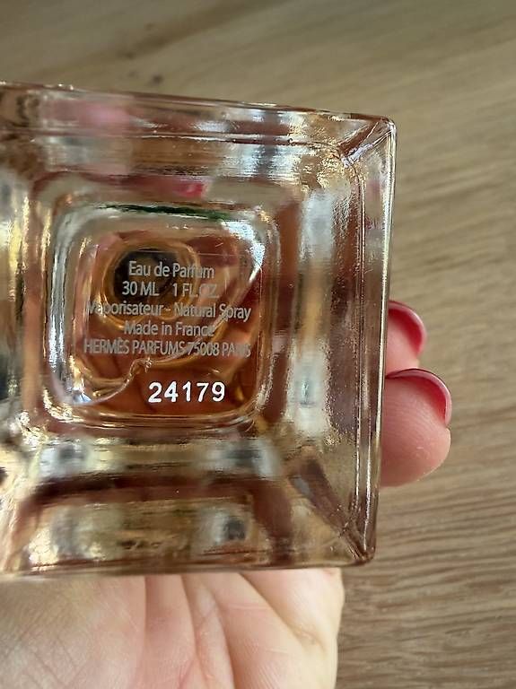 Profumi & Eau de Toilette: Parfum Jour d'Hermès absolu  – Usato da Basel venduto da SophieLBasel 1