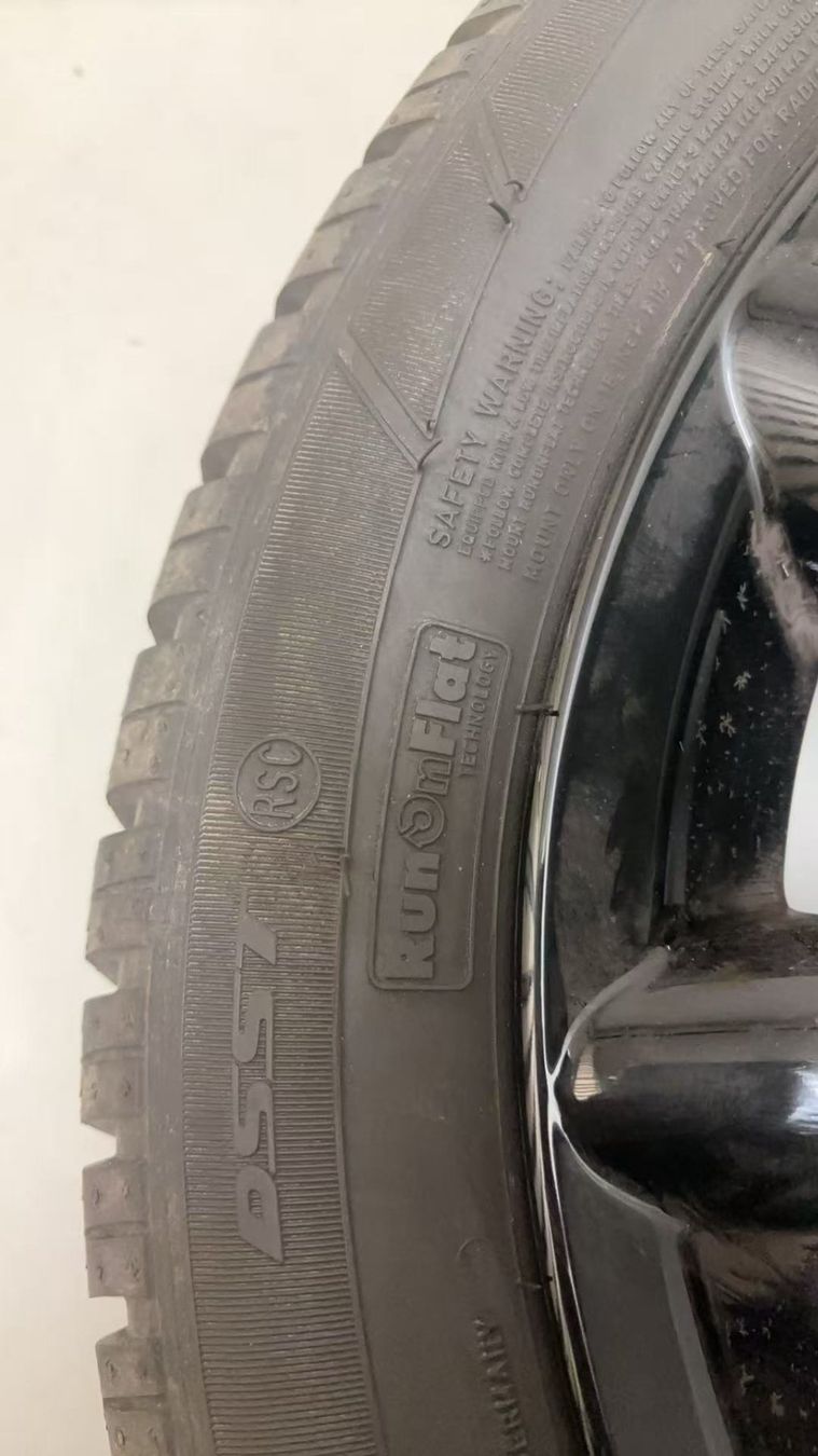 Cooper Pneus & Roues: 4x MINI Cooper Winterkompletträder – D'occasion à Niederweningen par zw4_s78j 4