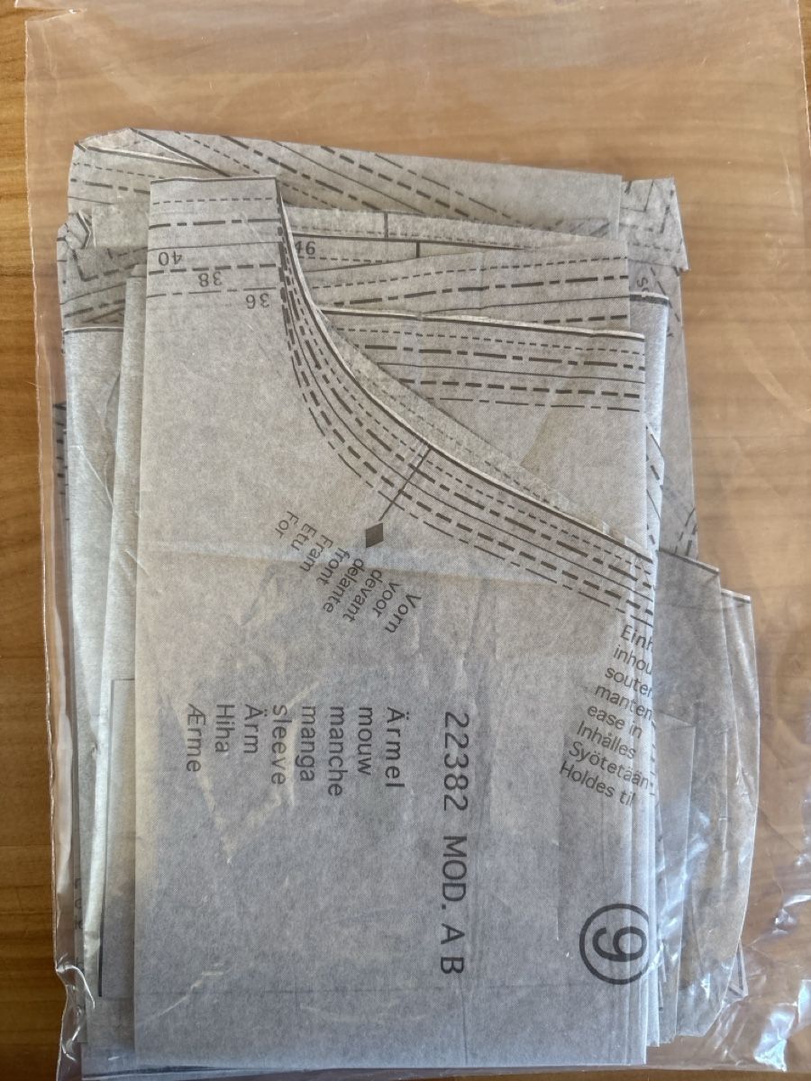 Cartamodelli: Schnittmuster für Damen Kleid – Usato da Rümlang venduto da euqinom16 1