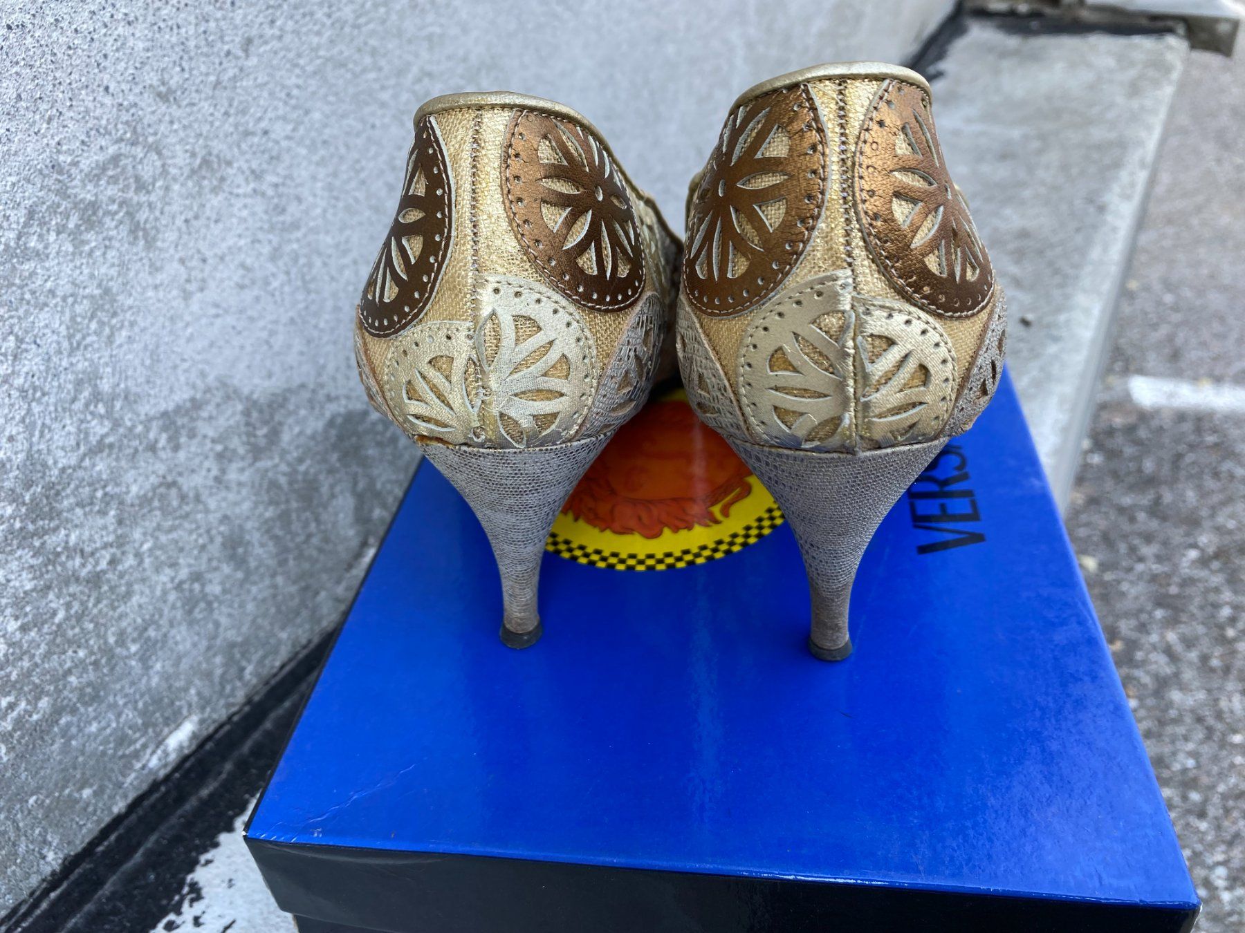 Damenschuhe: Pollini Größe 39,5 Marken Schuhe NP 160.- – Gebraucht aus Vacallo von cri_229f 2