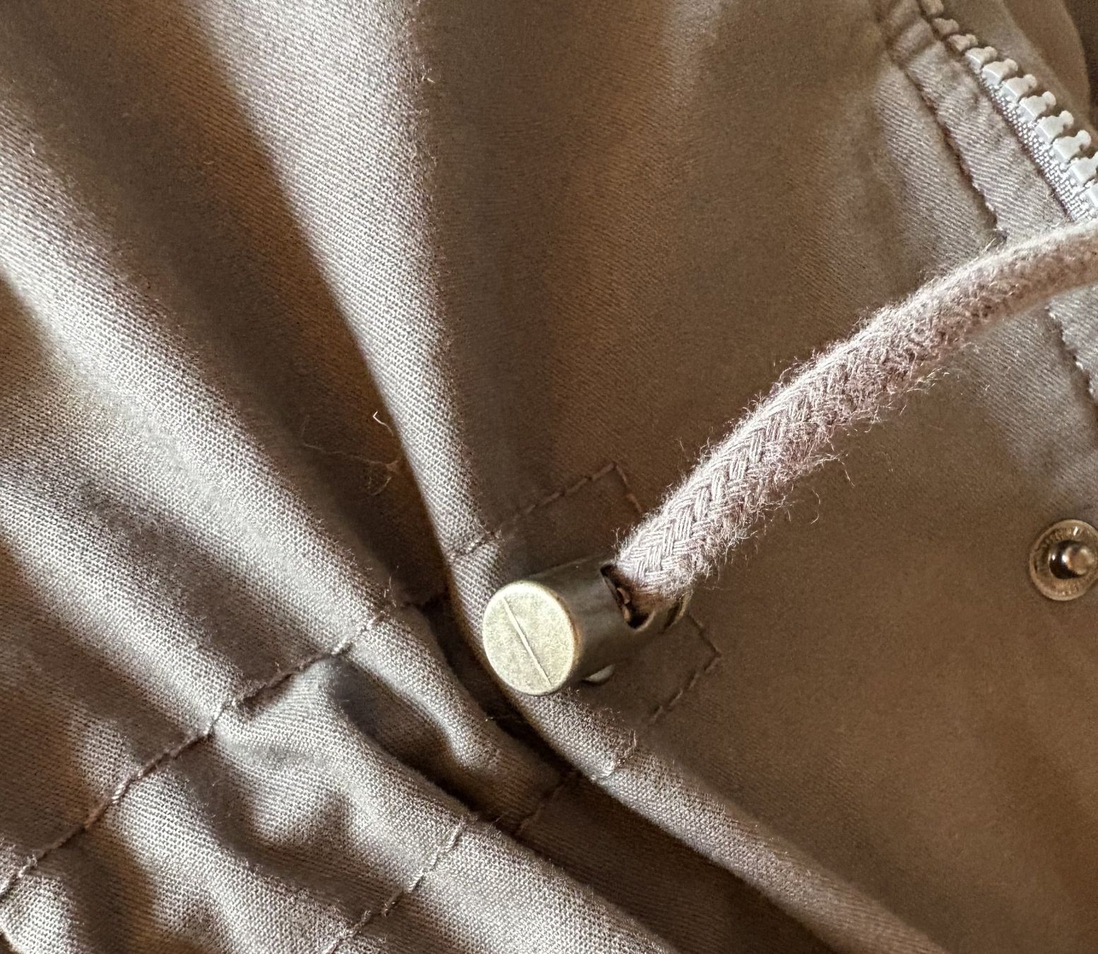 Jacken: Parka mit Kapuze Grösse 36/38! – Gebraucht aus Neukirch-Egnach von Phion 6