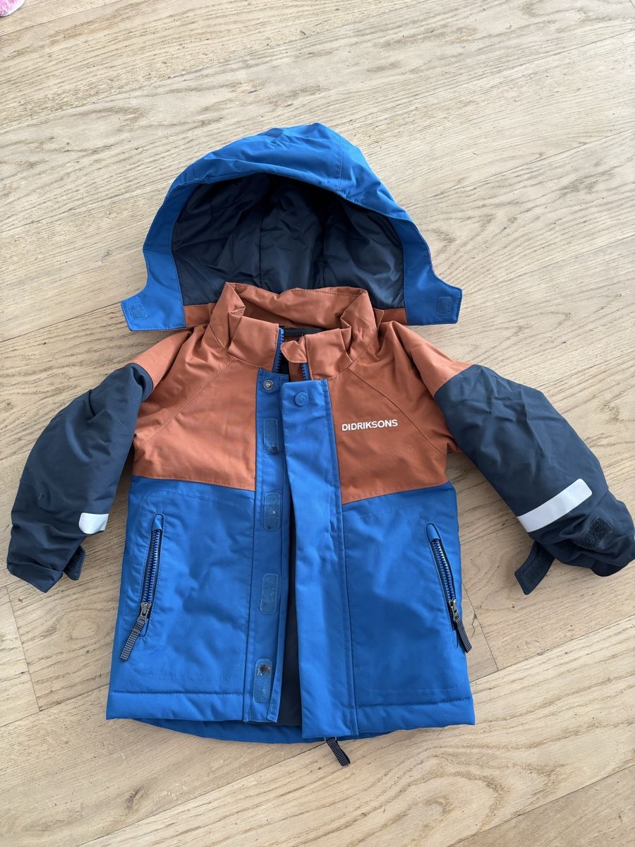 Didriksons Vestes & Manteaux: Kinderjacke Didriksons Grösse 80 100% wasserdicht – D'occasion à Zürich par marreg