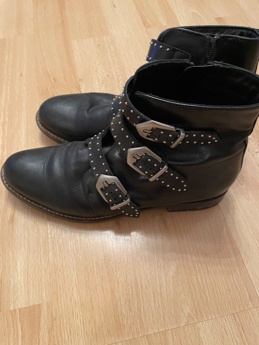 Scarpe da donna: Stiefeletten – Usato da Gossau ZH venduto da SistersBeauty 1