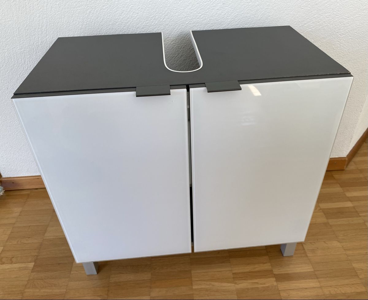 Pfister Mobili per bagno: Waschbeckenunterschrank – Usato da Birmensdorf ZH venduto da schoesche88 1