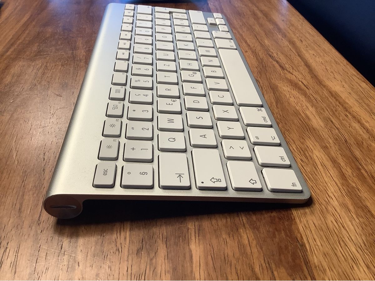 Apple Tastiere: Apple Magic Mouse und Keyboard – Usato da Stäfa venduto da SilverLakes 1