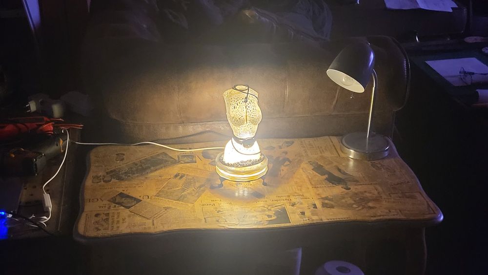 Lampe buste femme mosaique : idées déco originales