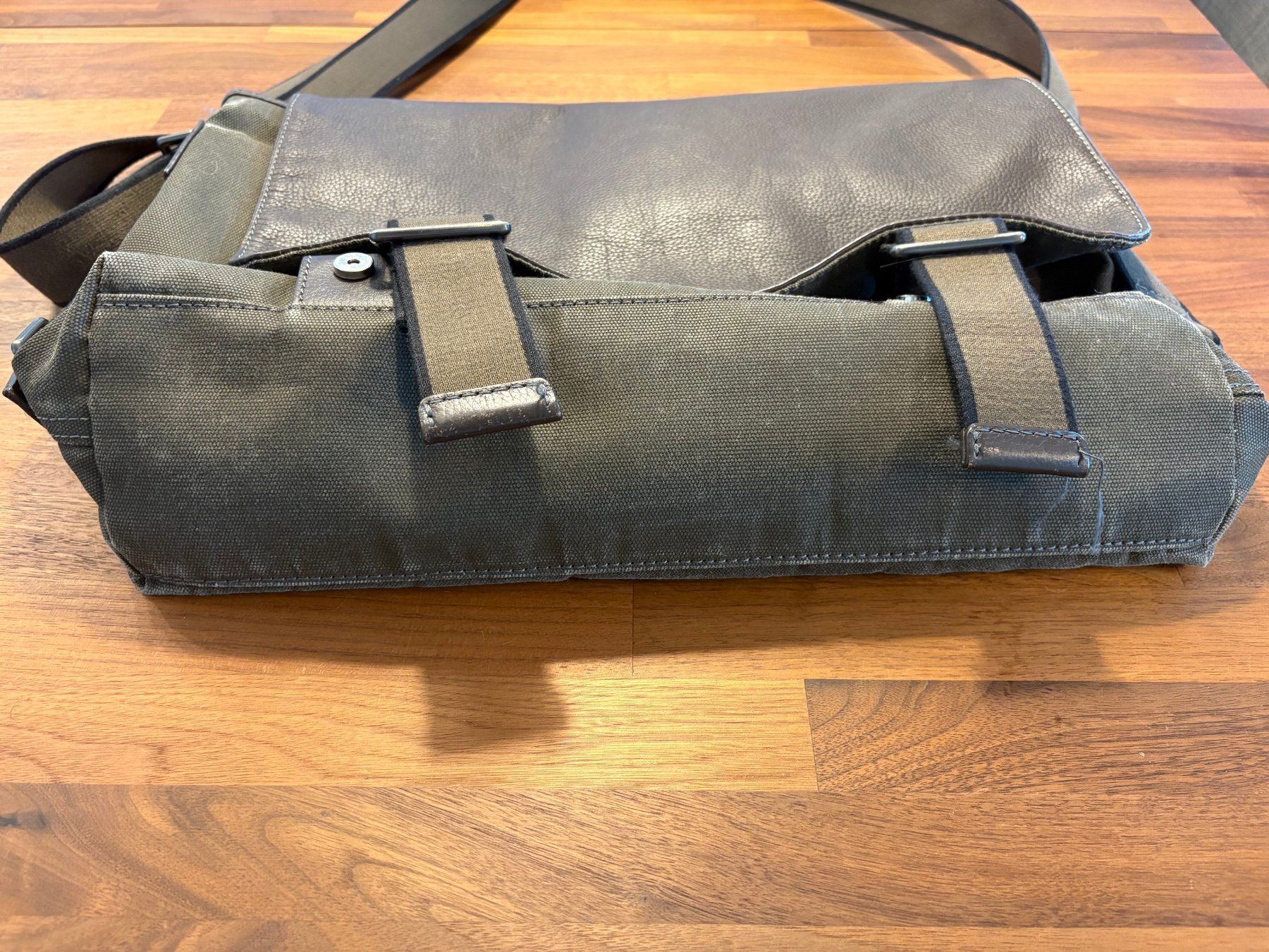 Lacoste Sacs: Lacoste Umhängetasche – D'occasion à Lachen SZ par dreanliner 5