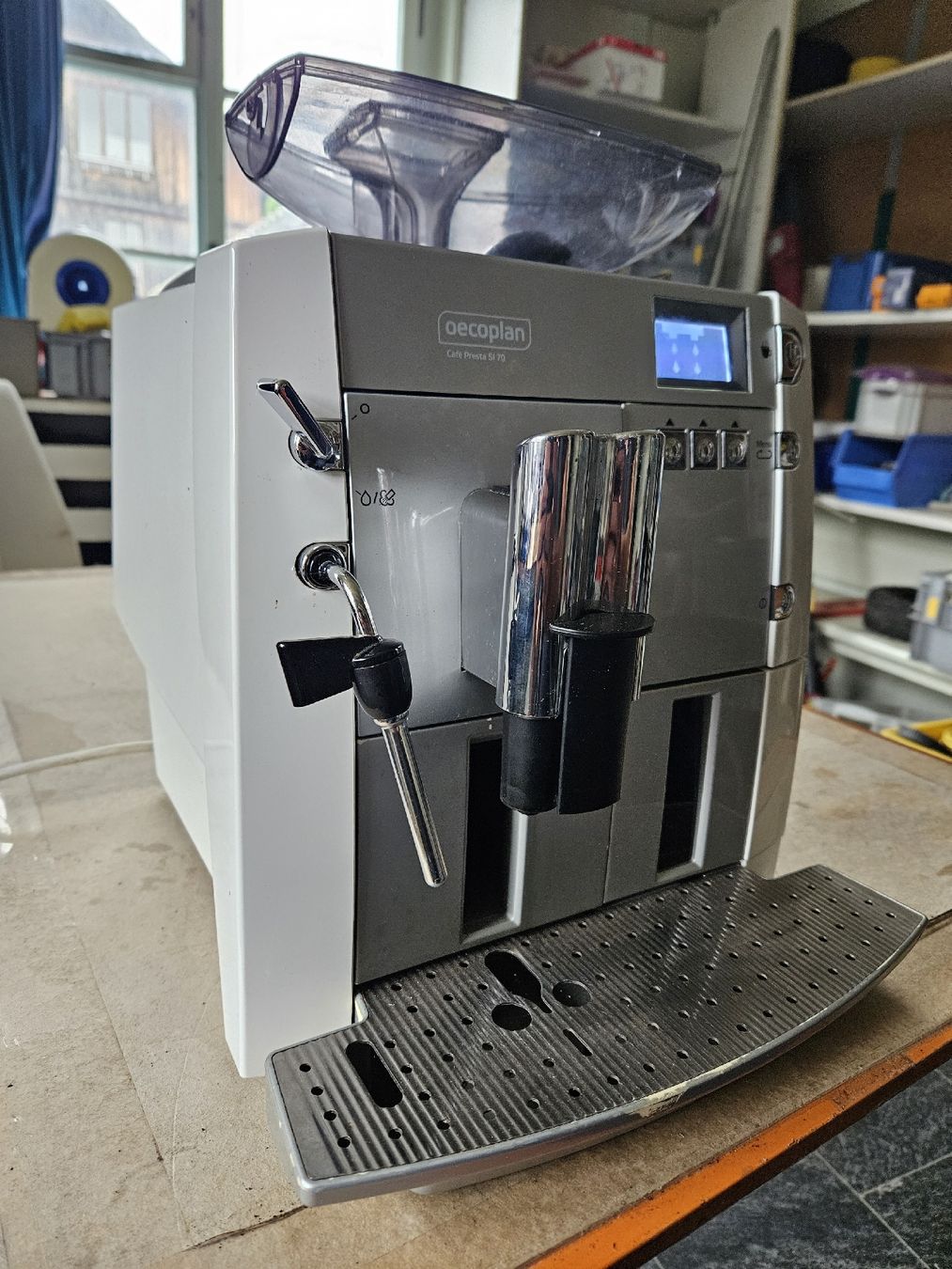 Macchine per caffè & Macchine per espresso: KAFEMASCHINE,ab 49-. – Difettoso da Oberburg venduto da znas 1