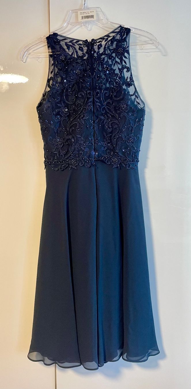 Vestiti: Cocktailkleid dunkelblau – Usato da Escholzmatt venduto da Lena_Schnider 1