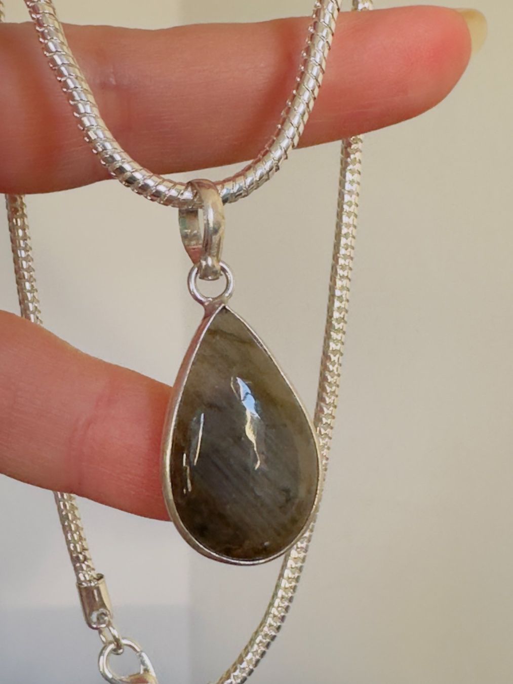 Catenine: Labradorite necklace – Nuovo e nell'imballaggio originale da Genève venduto da AGBERG 9