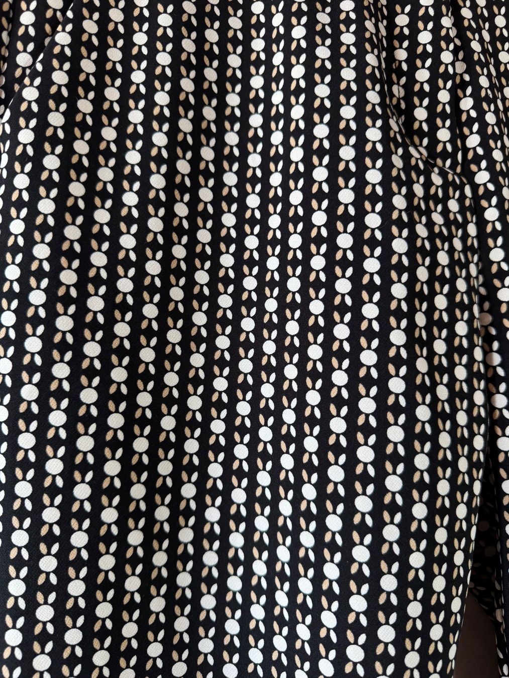 H&M Pantaloni: Stoffhose von H&M Gr. 34 – Usato da Grosswangen venduto da second_hand_dress 1
