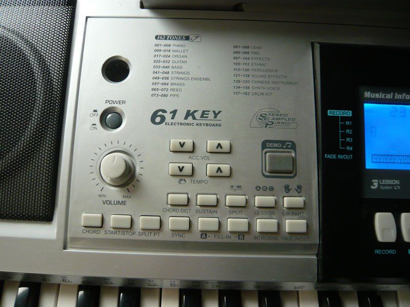 C.Giant Musikinstrumente: E-Piano C.Giant – Gebraucht aus Ruggell von Dolce9 4