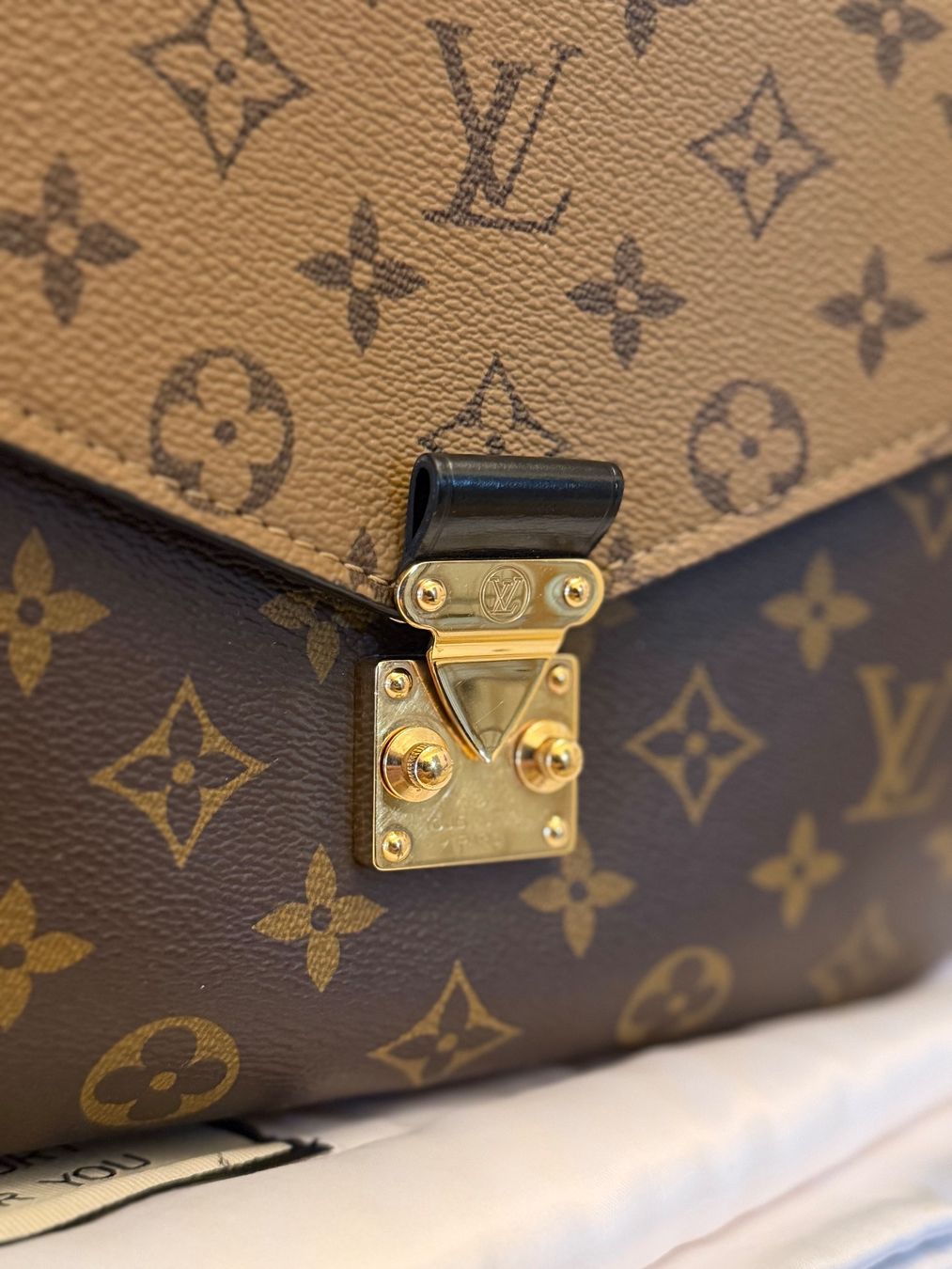 Louis Vuitton Sacs femmes: Louis Vuitton Pochette Metis Reverse Monogram – D'occasion à Hirschthal par GR7000 4