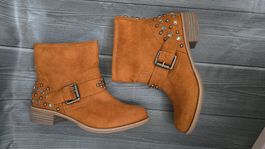 Biker Boots - 39 - in Camel mit Nietenverzierung