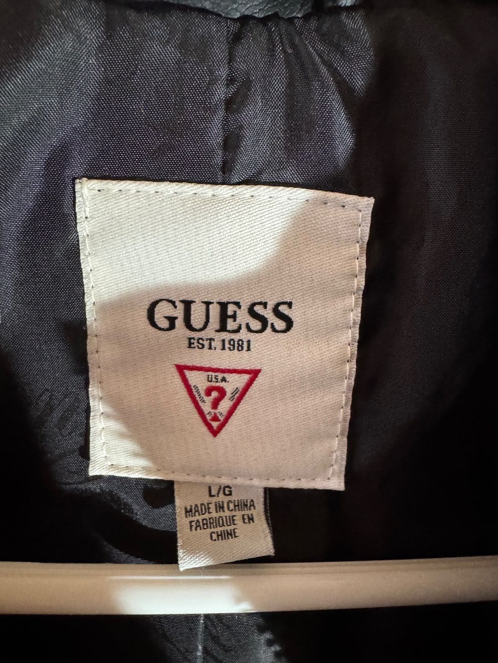 Guess Giacche: schwarze Kunstlederjacke von Guess Gr. L – Nuovo (secondo la descrizione) da Grosswangen venduto da second_hand_dress 9