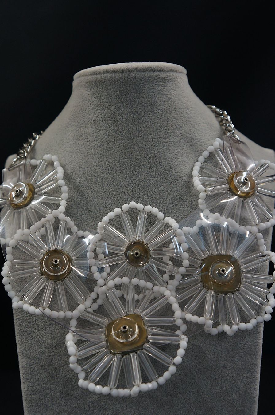 Armani Ketten: Emporio Armani Statement-Kette mit Blumen – Gebraucht aus Basel von bk_brockibasel 2