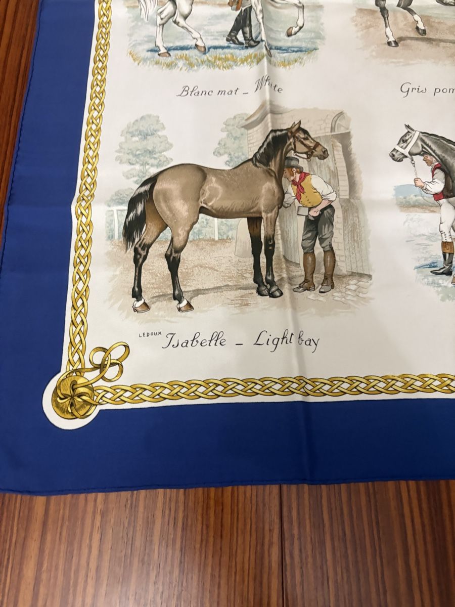 Hermès Foulards & écharpes: Foulard Hermès vintage  – D'occasion à petit lancy par FerreiraLuis 3