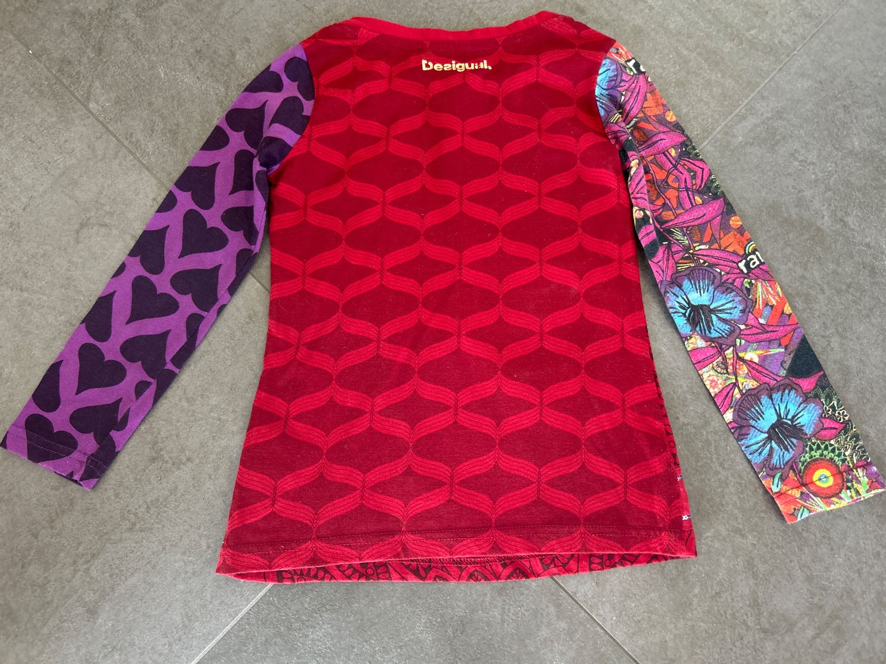 Maglioni & Felpe: Pull Desigual 5-6 ans – Usato da Yens venduto da Chriis 2