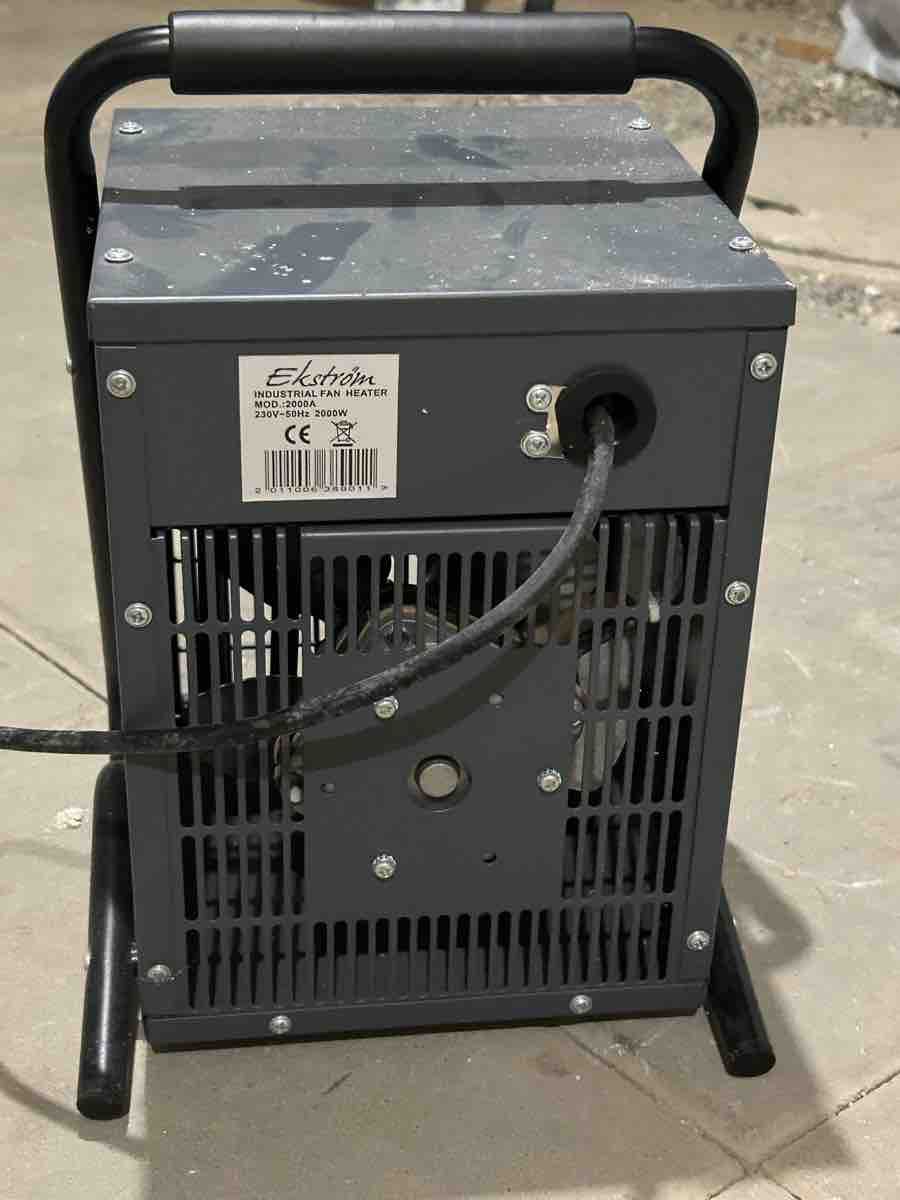 Radiatori: Ekström Industrie-Heizlüfter 2000W Modell 2000A – Usato da Gächlingen venduto da turbo888 1