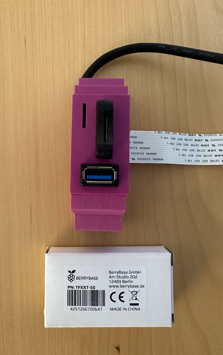 Unità & Adattatore: Allroundbastler - USB-SD-Adapter für Loxone Audioserver – Usato da Dielsdorf venduto da Empowered